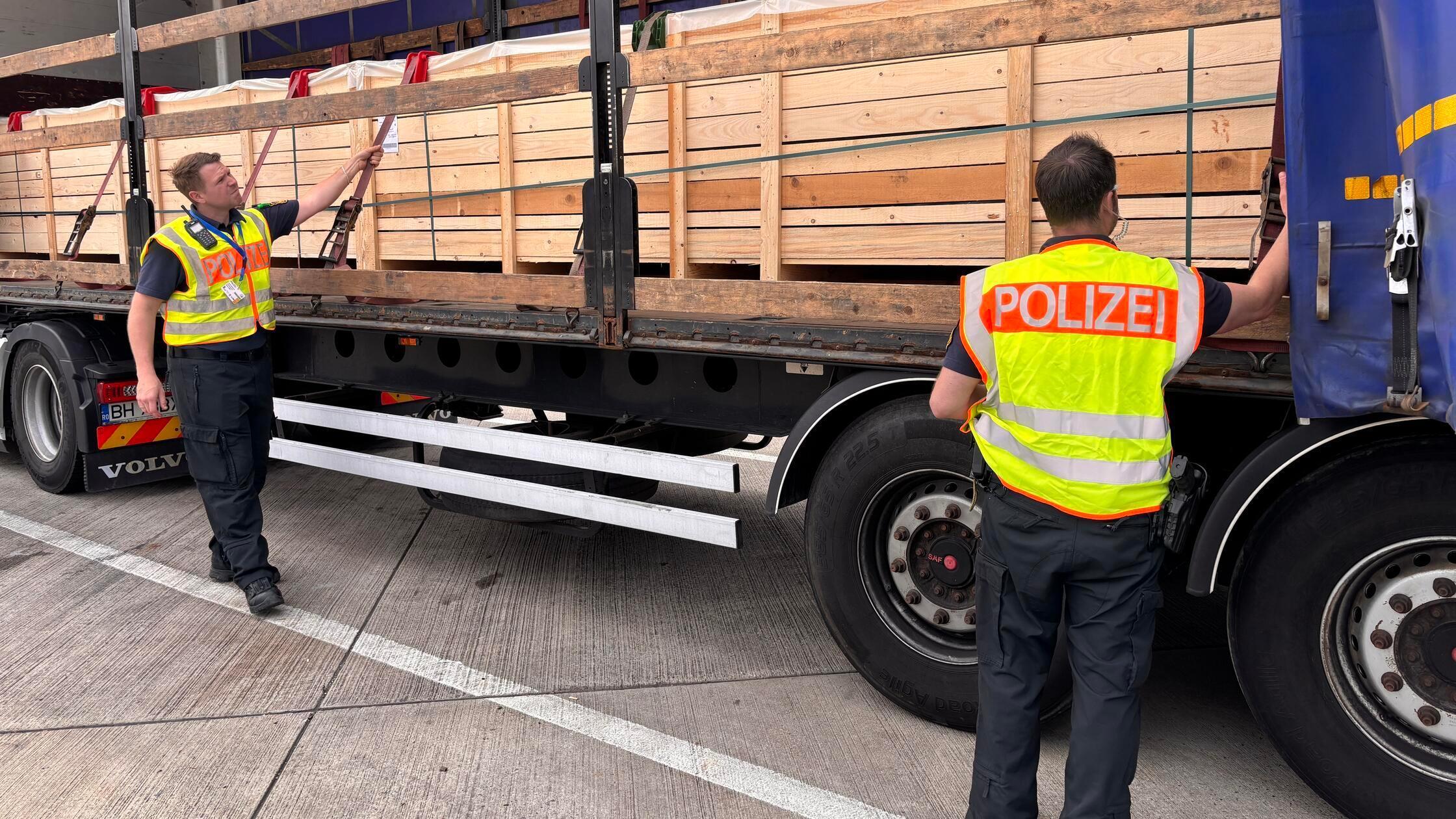 Lkw-Kontrolle Polizei A6 Auergründel Süd