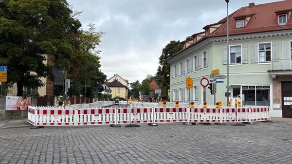 Sperrung Reichswaisenhausstraße