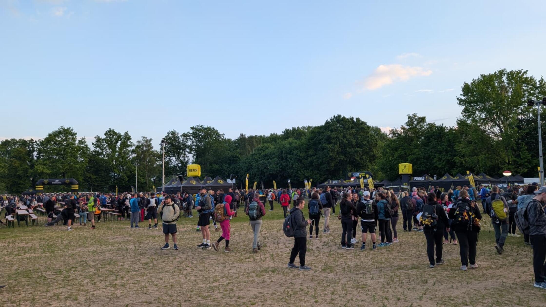 Auf verschiedenen Streckenlängen - 55, 42 und 30 Kilometern), beweisen sich die Teilnehmerinnen und Teilnehmer heute vor allem eines: Langes Durchhalten.