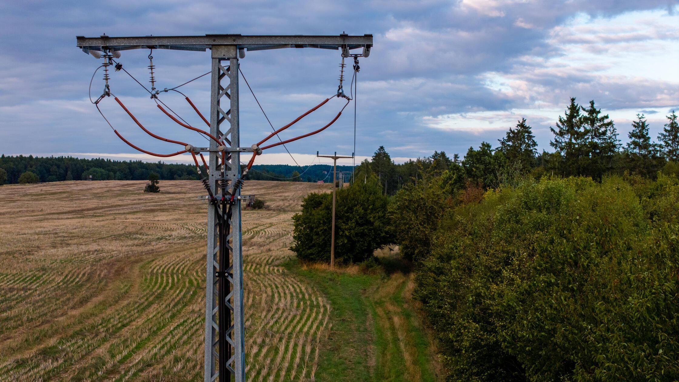 Energieübertragung 20KV Leitung