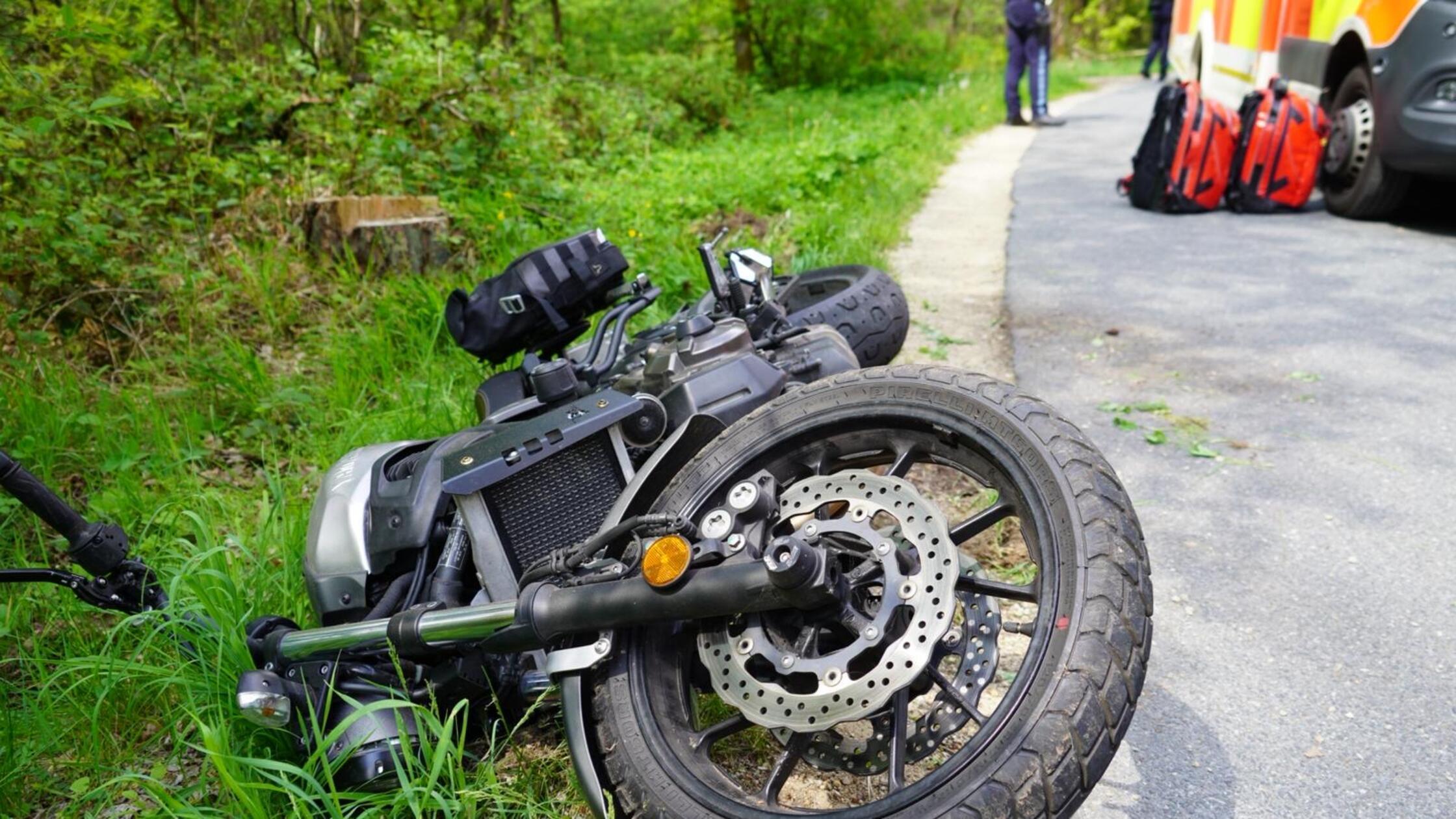 Motorcycle accident near Pyrbaum: Helicopter landed, road was closed