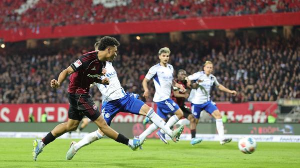 Nachdem auch Zomas zweiter Treffer aus regelwidriger Position zustande kam, durfte der Club kurz vor der Pause doch noch einmal jubeln - Henri Koudossou war der Torschütze.