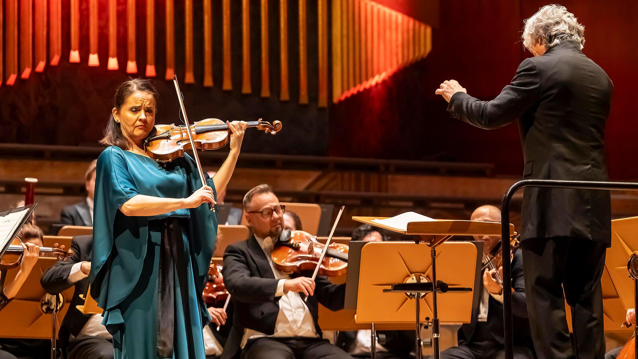 NÜRNBERGER SYMPHONIKER MIT BAIBA SKRIDE