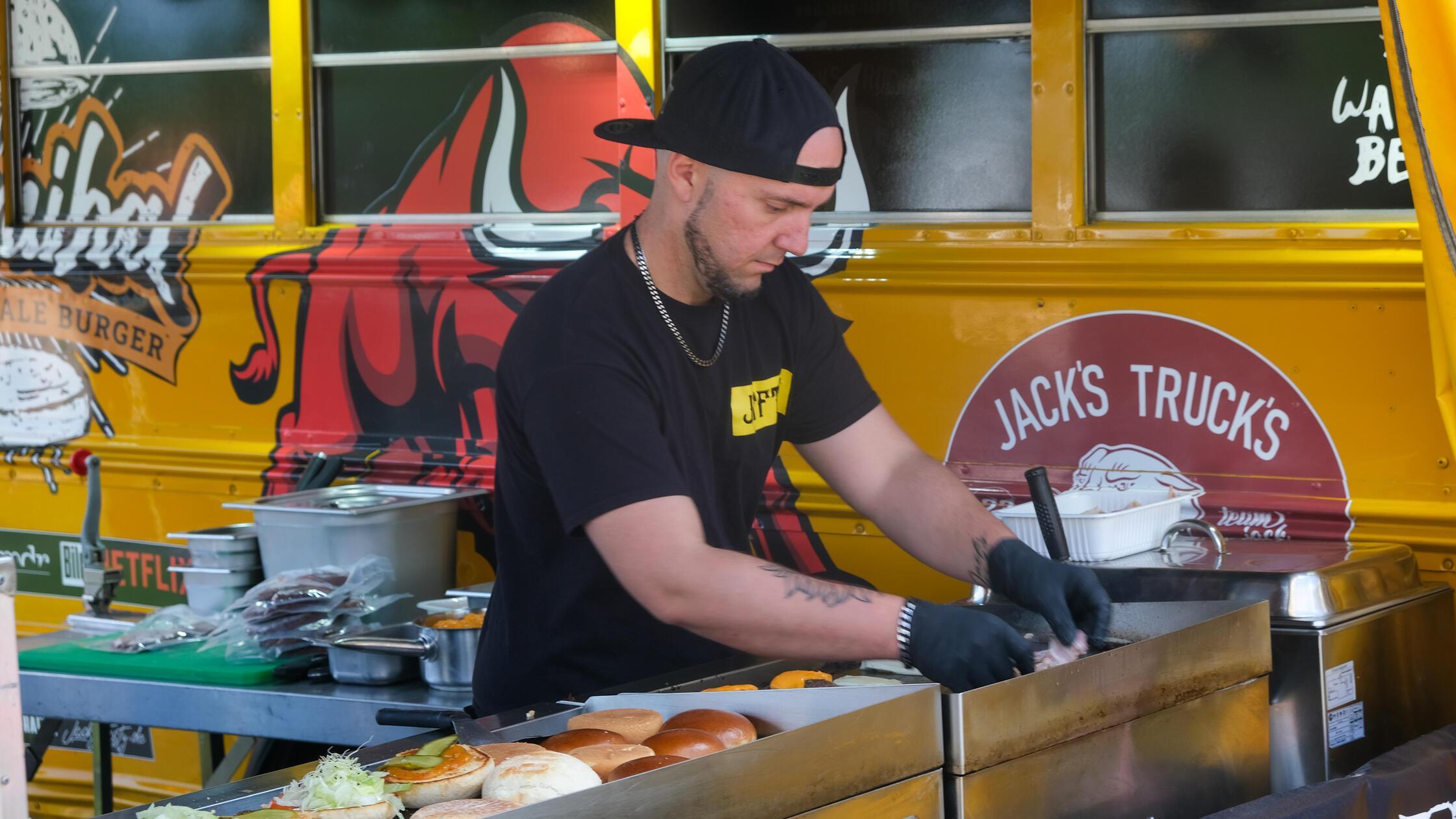 090524_di_foodtruck11