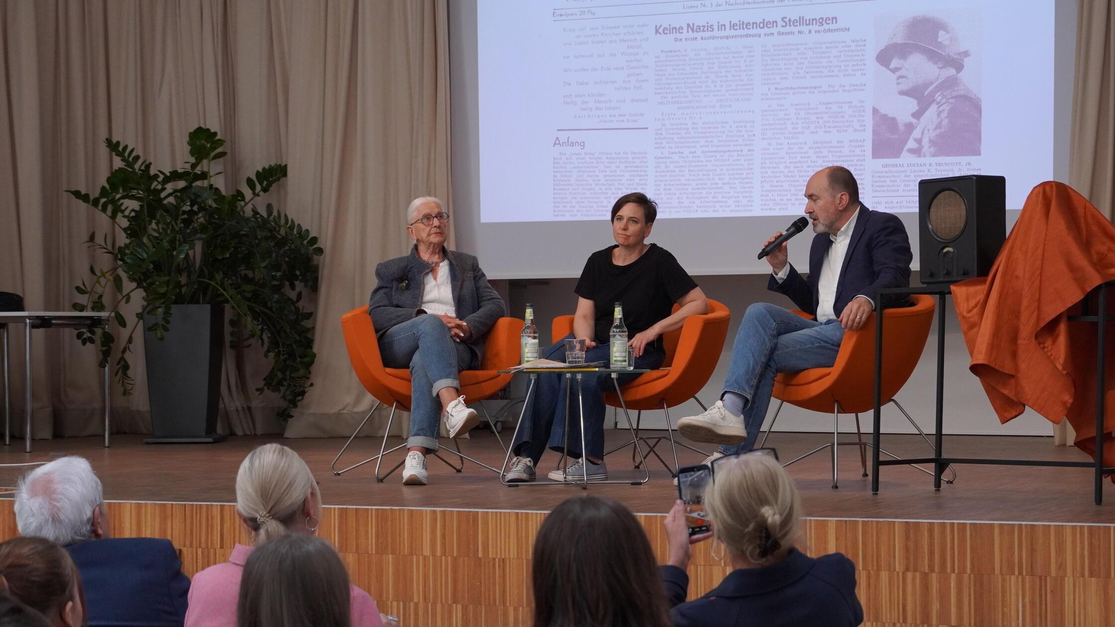 "Haben Sie Hitler gesehen?": Altdorfer Schüler interviewen ...