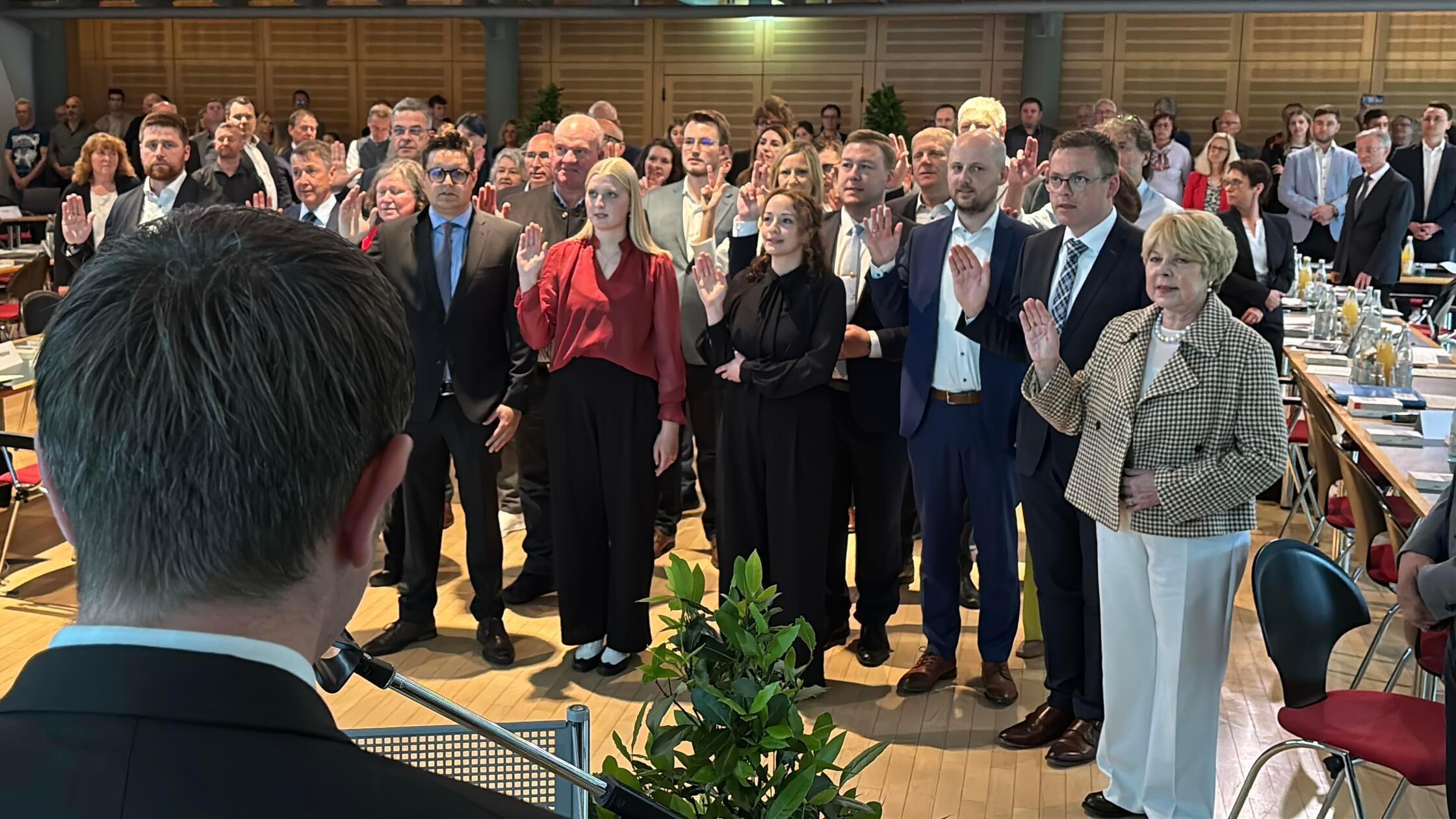 Konstituierende Sitzung des Neumarkter Kreistag