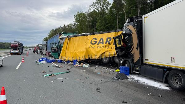 Auf der A3 in Fahrtrichtung Regensburg hat sich am