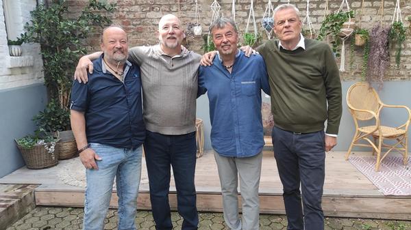 Die vier Brüder vereint im Hof von SAT1 in Köln