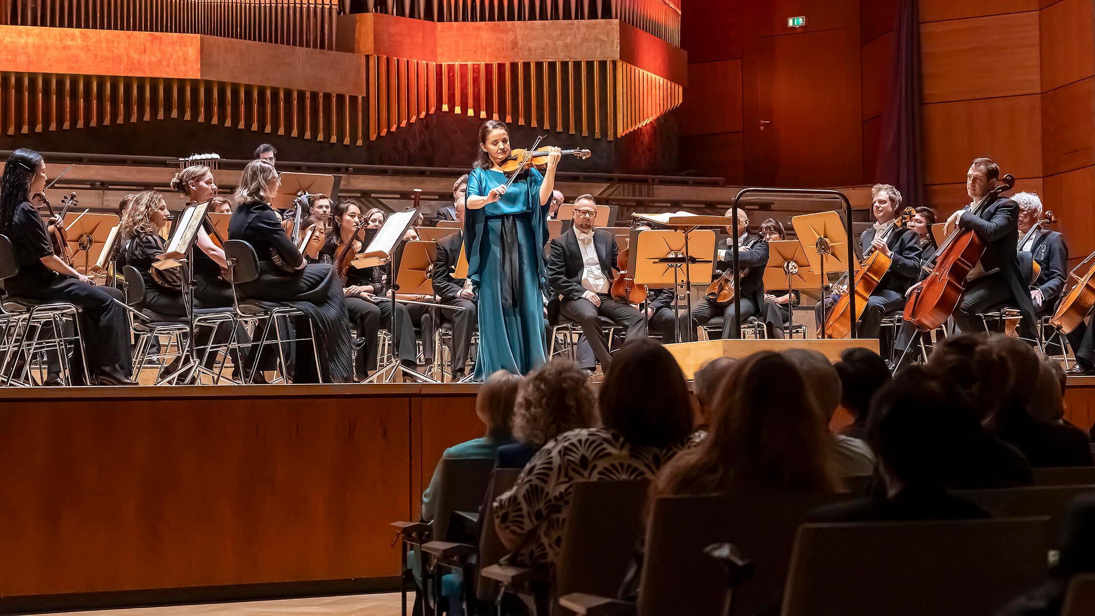 NN_Symphoniker_Baiba_Skride11_hvd_090526