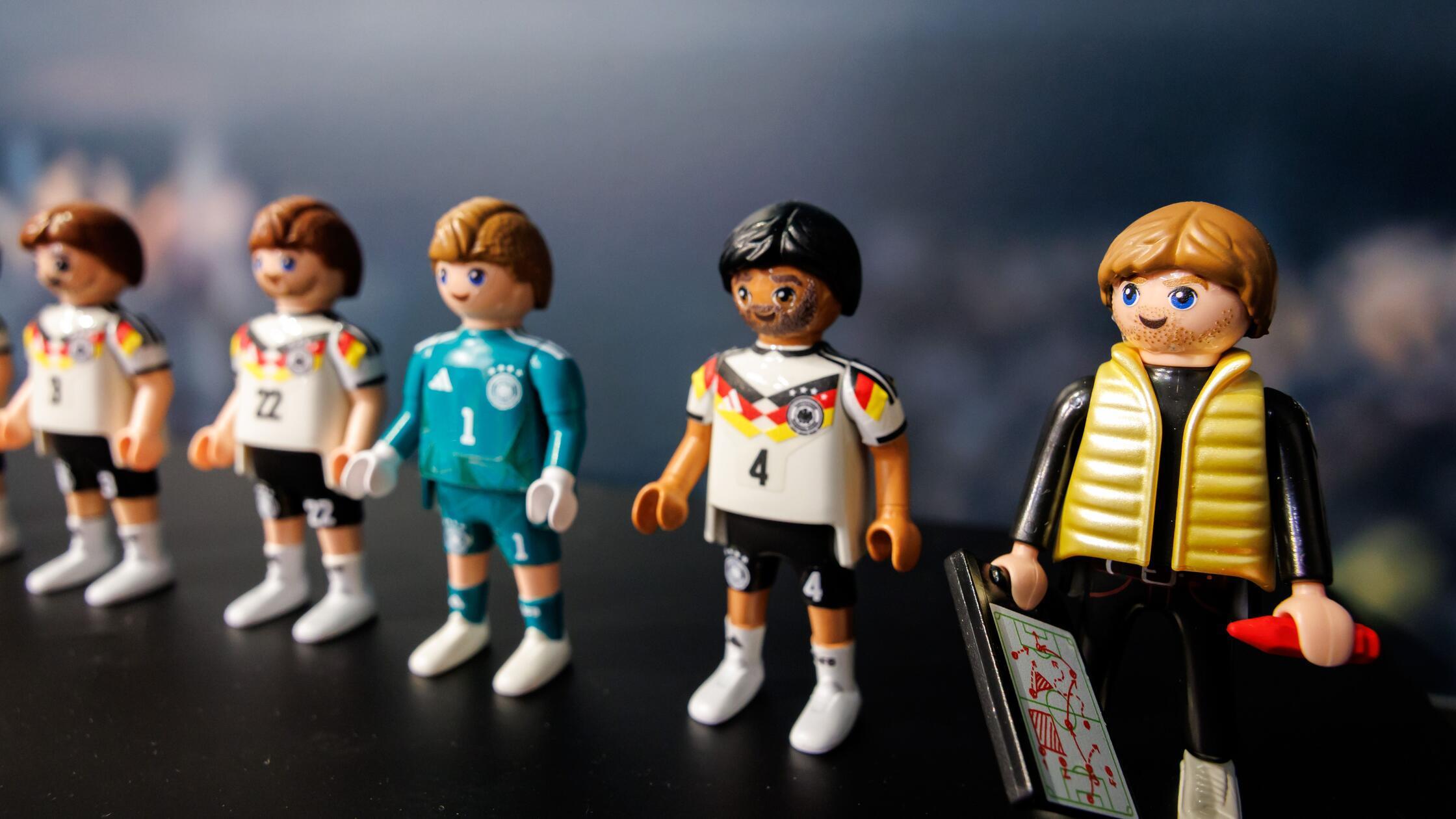 ARCHIV - 26.01.2026, Bayern, Nürnberg: Playmobil-F