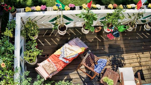 balkonien im sommer