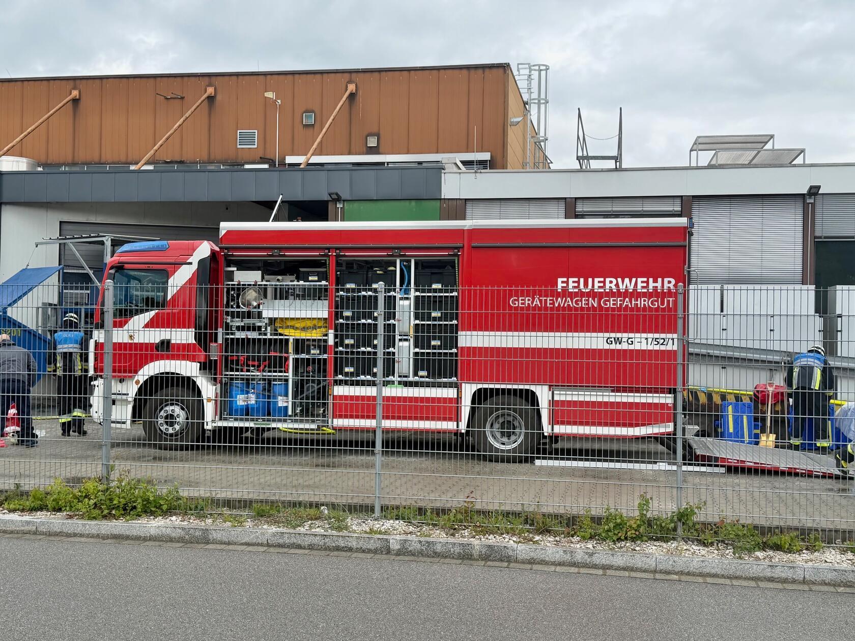 Ebenso rund 50 Kräfte von Seiten der Berufsfeuerwehr.