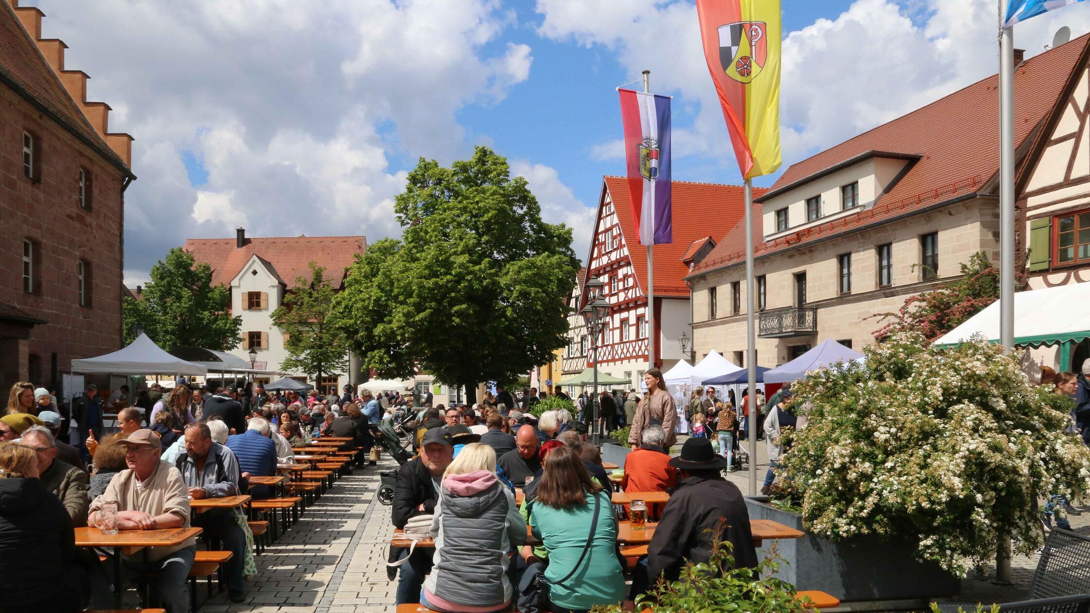 Spezialitätenmarkt 2025 auf dem Heidecker Marktpla