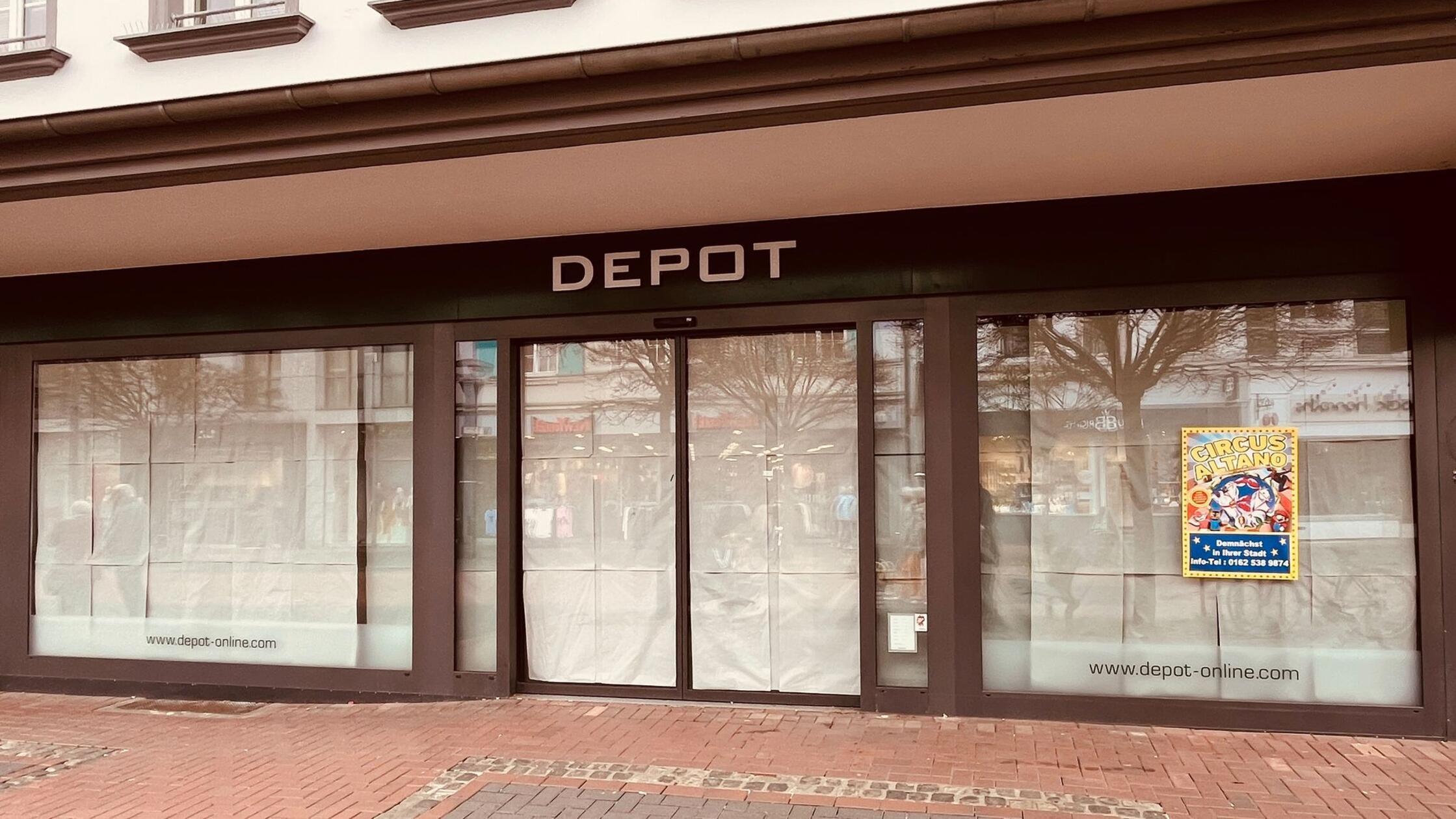Eine geschlossene Filiale der Deko-Kette Depot. (z