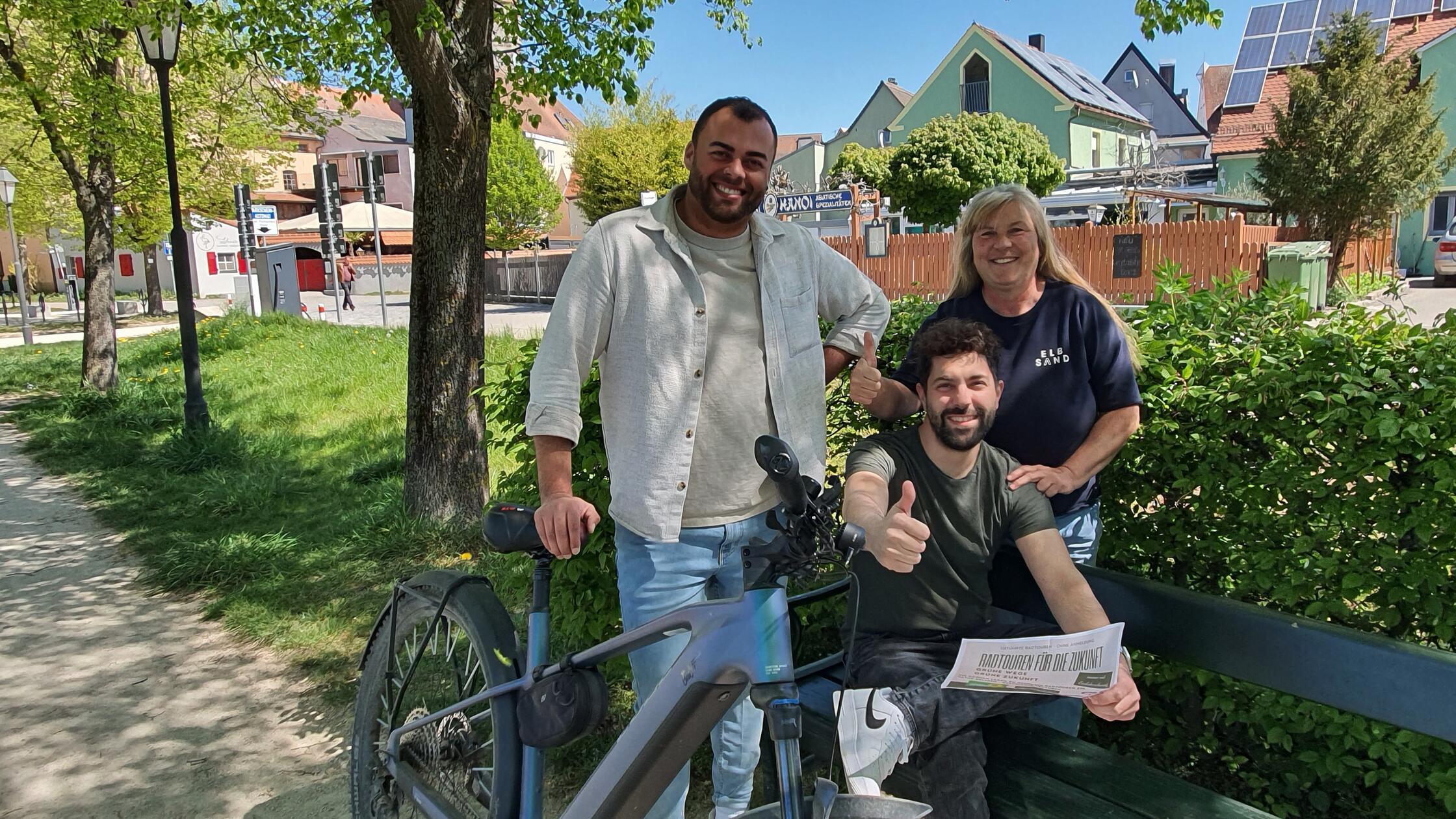 Die "Radlguides" des Grünen-Ortsverbands (von link