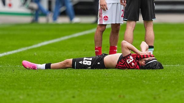 So blieb es letztlich bei der insgesamt gerechten Punkteteilung, mit der der Club besser leben können dürfte. Hannover verpasst durch das Remis den Relegationsplatz und ist auch in der kommenden Saison zweitklassig.