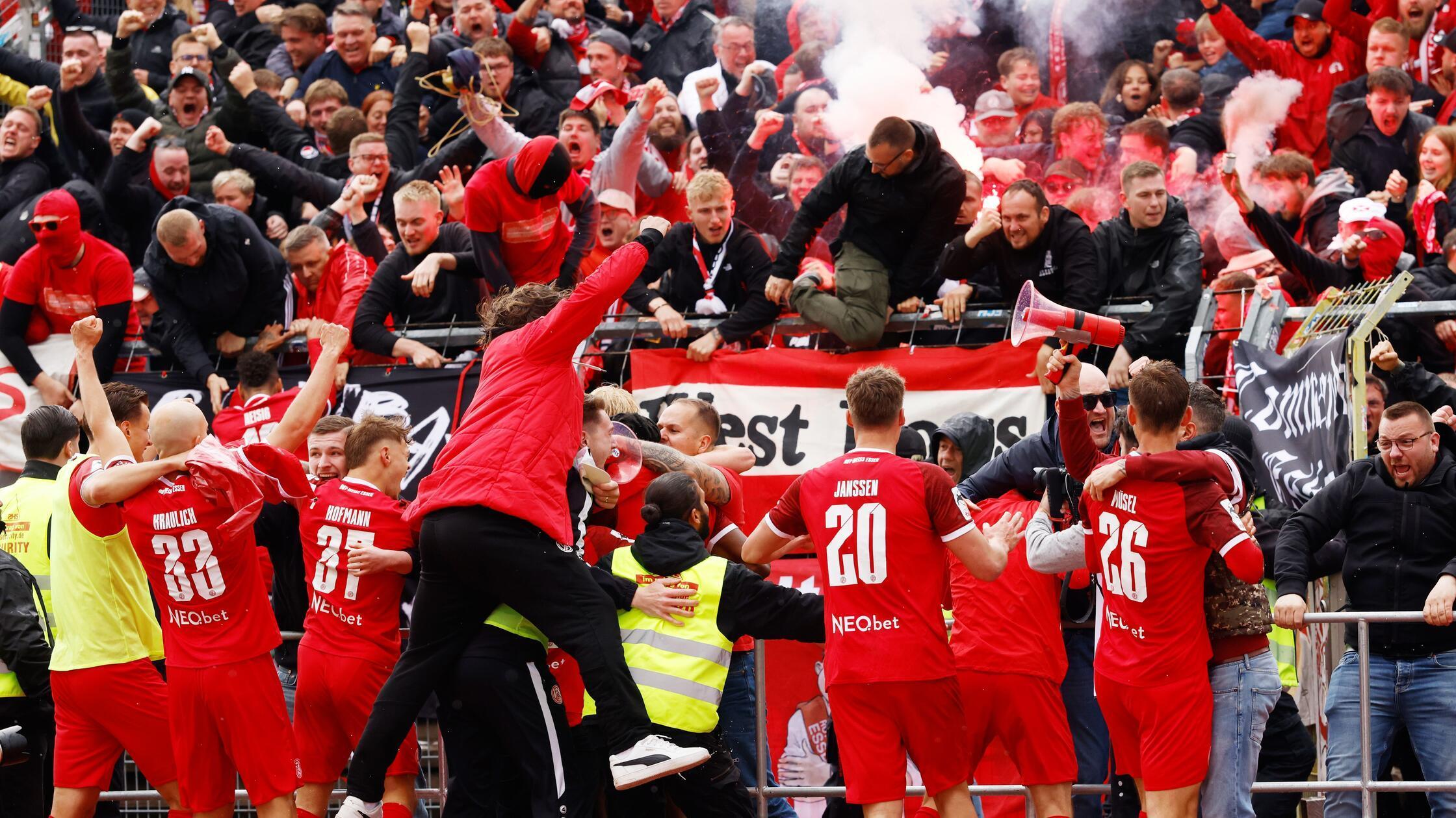 Fußball, Männer: 3. Liga, SSV Ulm 1846 - Rot-Weiss