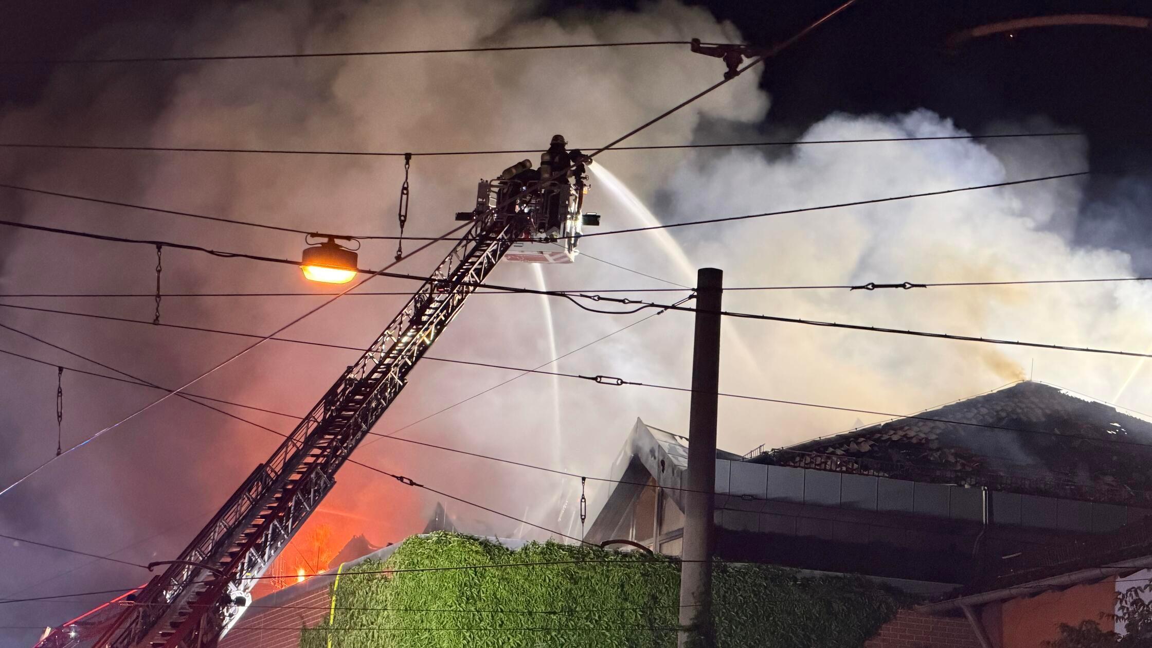 FIRST PICTURE zur News N41949 "Großbrand an Nürnbe