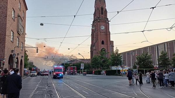 Nach aktuellem Stand gibt es keine Verletzten.