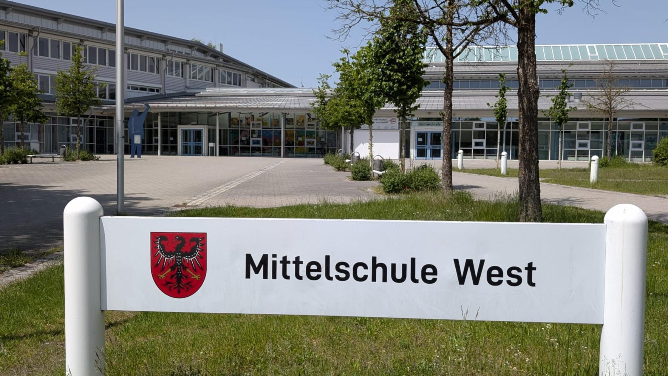 Mittelschule West Neumarkt