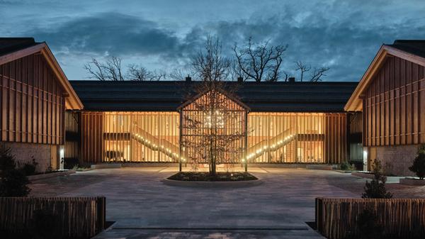 Chiemgauhof / Elias Hassos