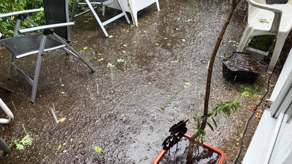 Der Deutsche Wetterdienst (DWD) hatte bereits zuvor vor teils schweren Gewittern in Deutschland gewarnt.