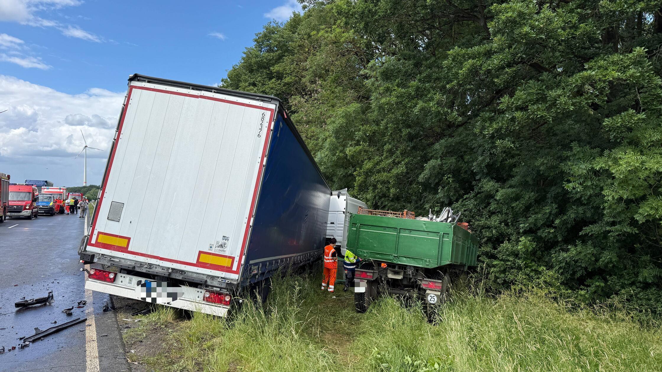 Auf der B303 zwischen Schonungen (Landkreis Schwei