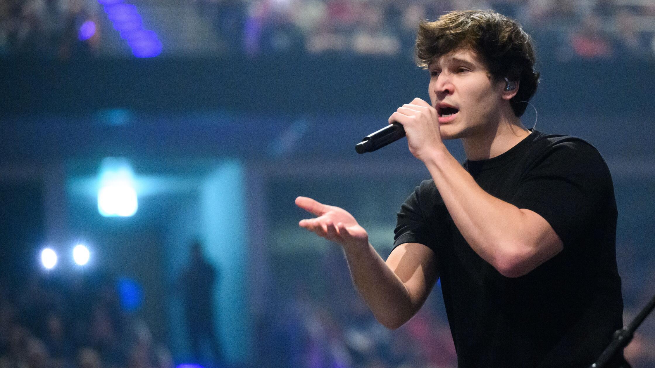 Wincent Weiss singt beim Abschlusskonzert seiner T