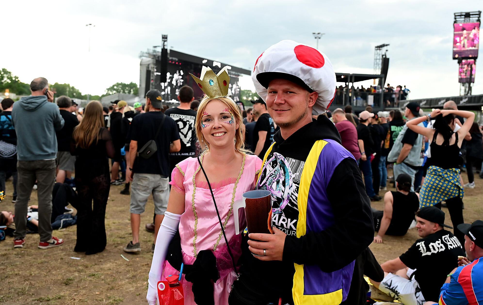 ... 80.000 Menschen auch so das Festivalgelände inklusive Campingplätze noch einmal ordentlich zum Kochen. Die Freude...