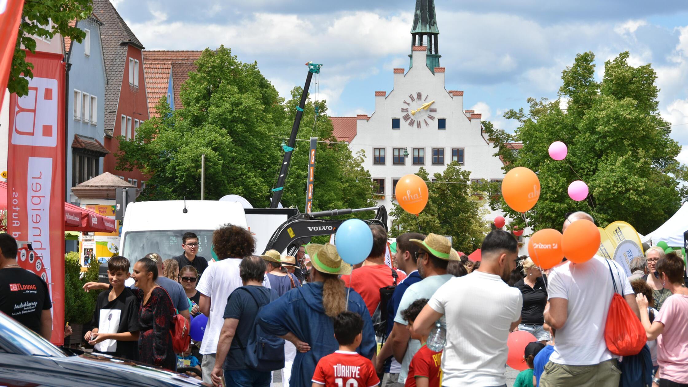 Die Stadt Neumarkt lädt alle Interessierten ein, d
