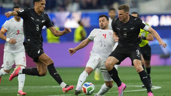 Fußball, Männer: WM, Vorrunde, Gruppe G, 1. Spielt