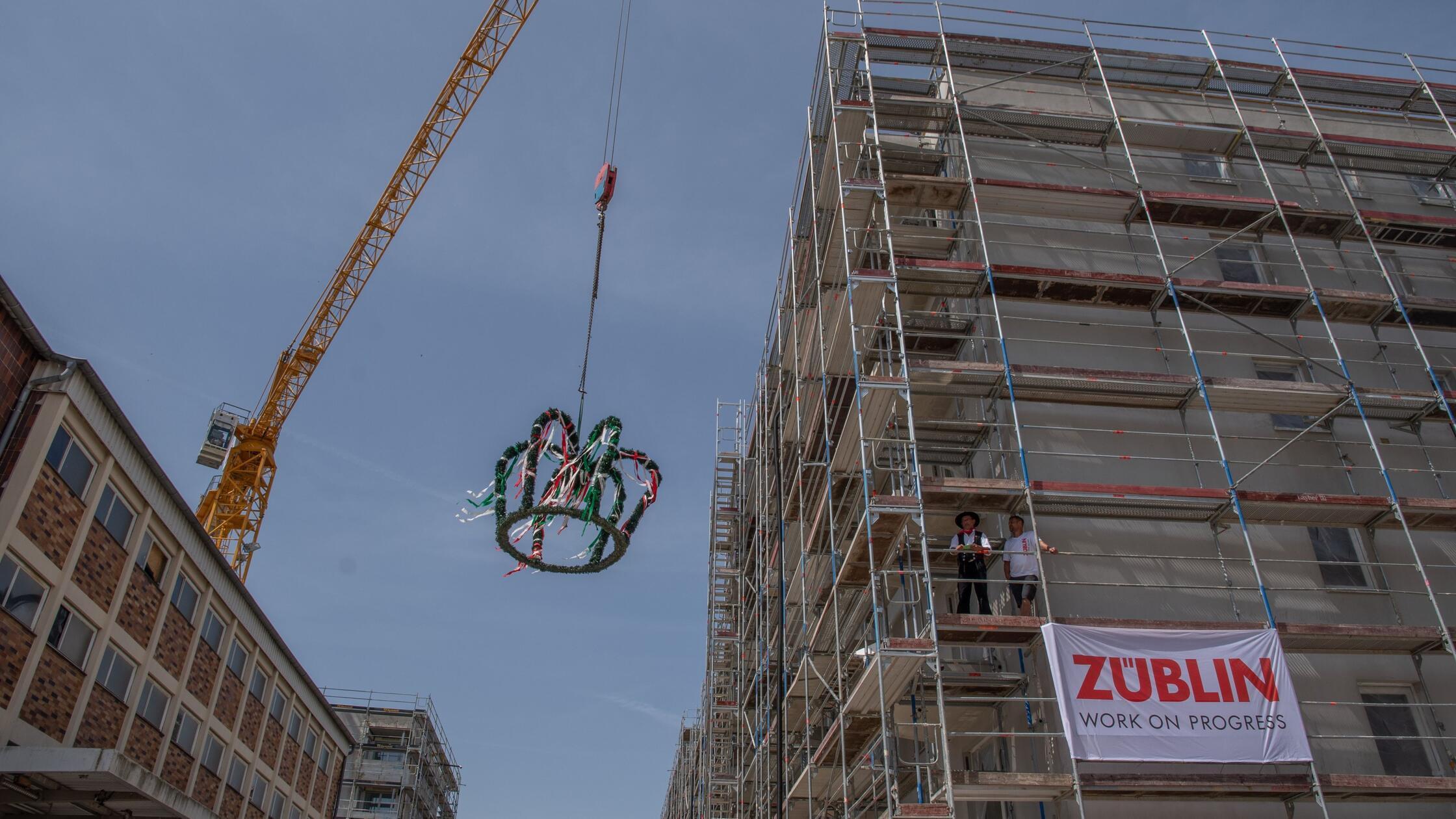 Motiv: Richtfest auf dem ehemaligen Branntwein-Mon