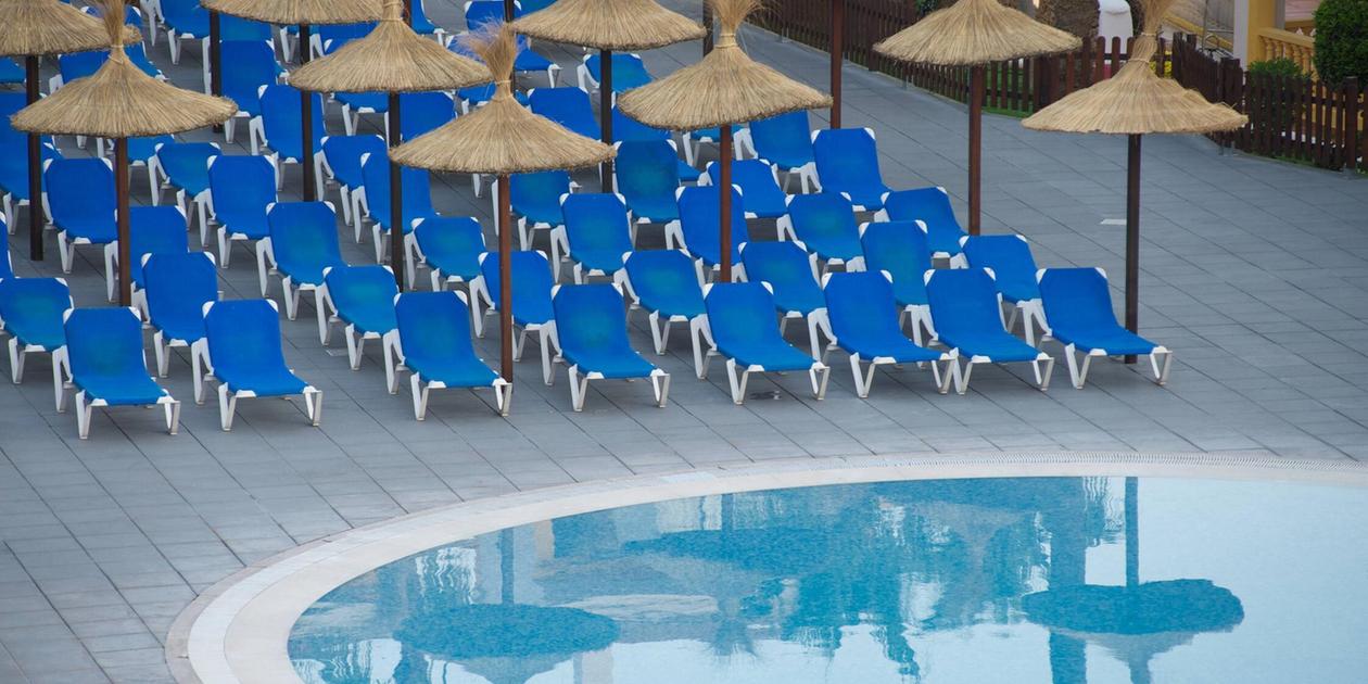 Genickbruch Auf Mallorca Fu baller Max Dettmann Verletzt Sich Bei Pool genickbruch-auf-mallorca-fu-baller-max-dettmann-verletzt-sich-bei-pool
