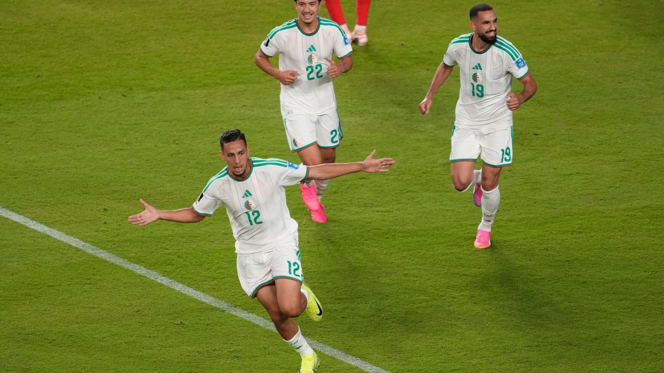 Algerien-dreht-Spiel-und-sorgt-f-r-Jordaniens-WM-Aus