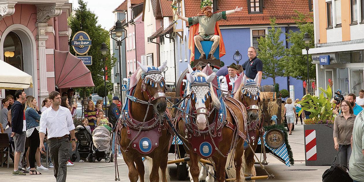 Treuchtlingen folk festival relies on traditional crowd-pleasers: What ...