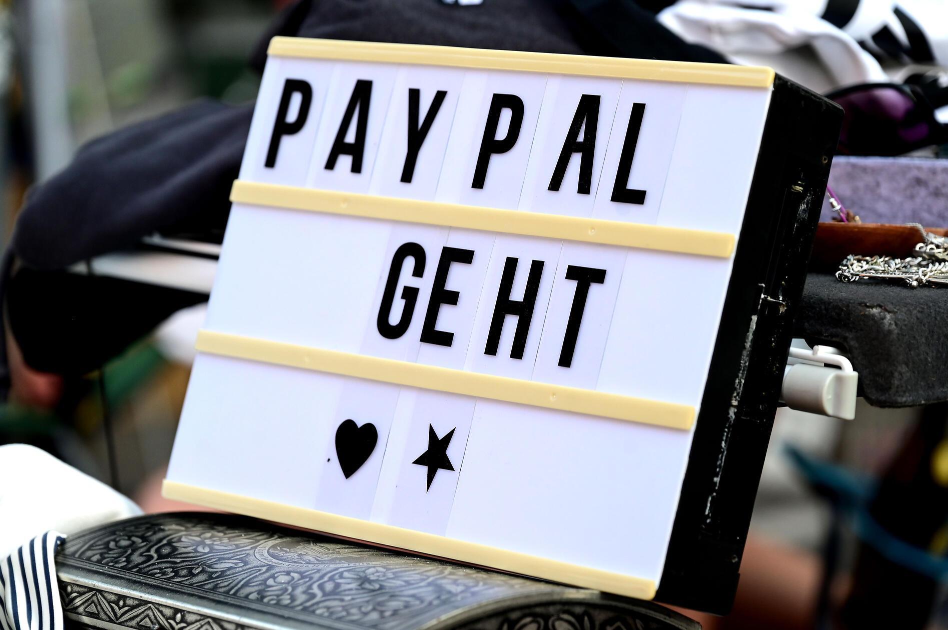 Modern wie eh und je - auch mit PayPal kann auf dem Grafflmarkt bezahlt werden.