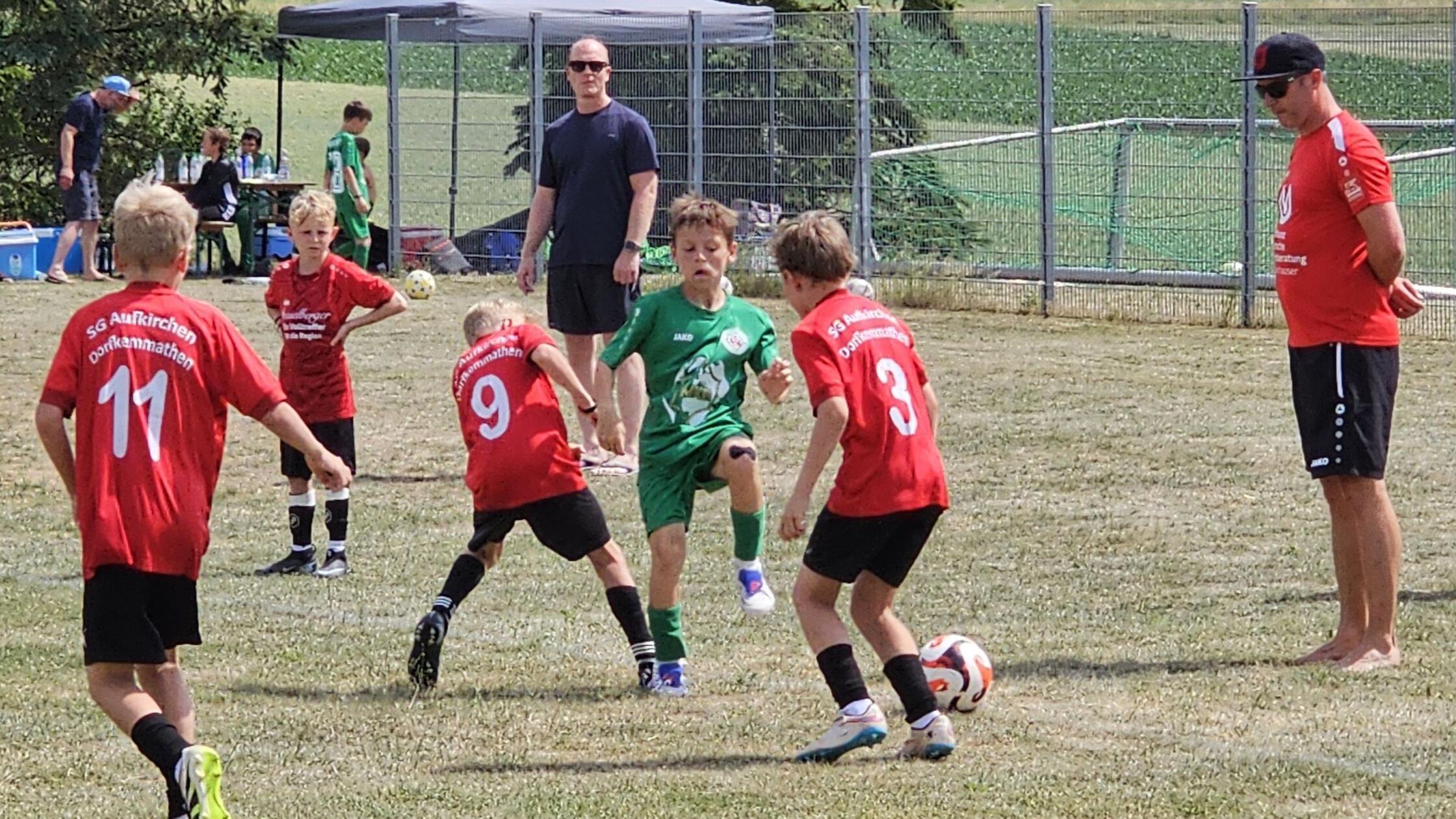 Die U-11-Junioren der SG Aufkirchen/Dorfkemmathen 