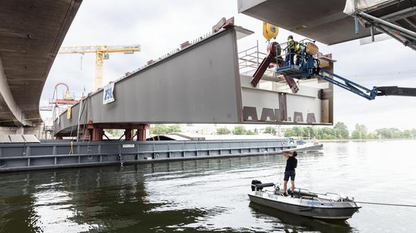 Lückenschluss über dem Main-Donau-Kanal: Am Dienst