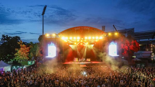 Auf dem Line-Up standen auch die Legenden des Punk: die Sex Pistols. Fotos gibt es allerdings nicht.