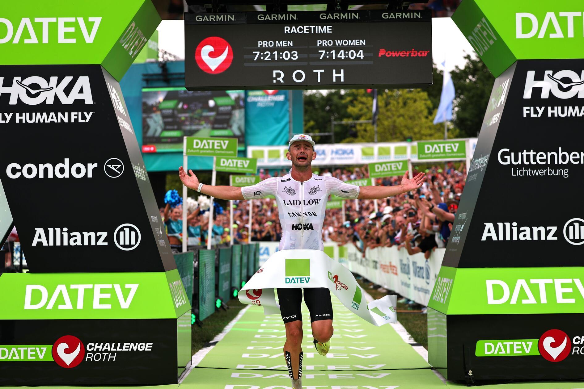 Bei seinem zweiten Sieg nacheinander beim Triathlon-Klassiker in Franken stellte der Franzose zugleich eine Weltbestzeit über die Langstrecke auf.
