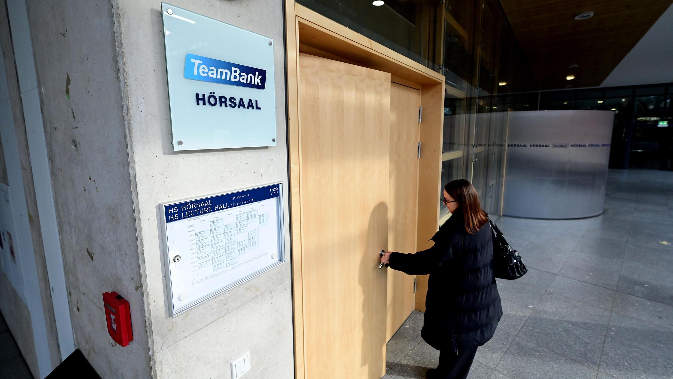 hoersaal_hjw_130226_010