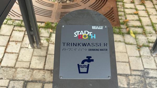 Am Rother Marktplatz wurde neben dem Bushäuschen e