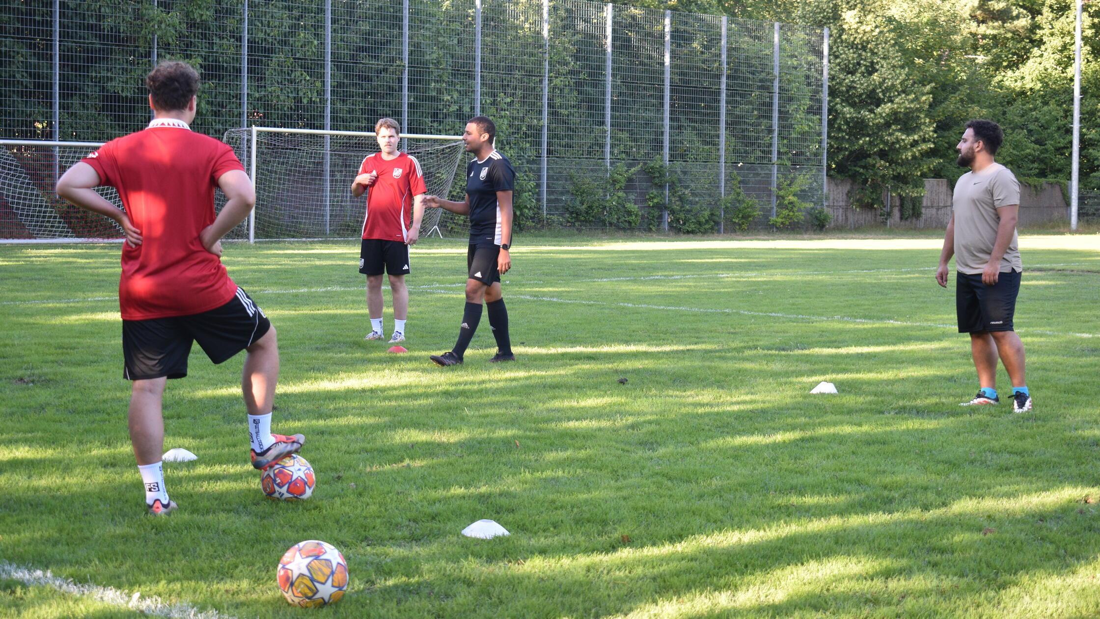 Manuel Meier beim Technik-Training des TSV Wolfste