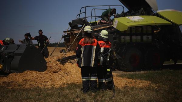Gegen 15.30 Uhr waren die Flammen erfolgreich bekämpft und der Einsatz konnte beendet werden.