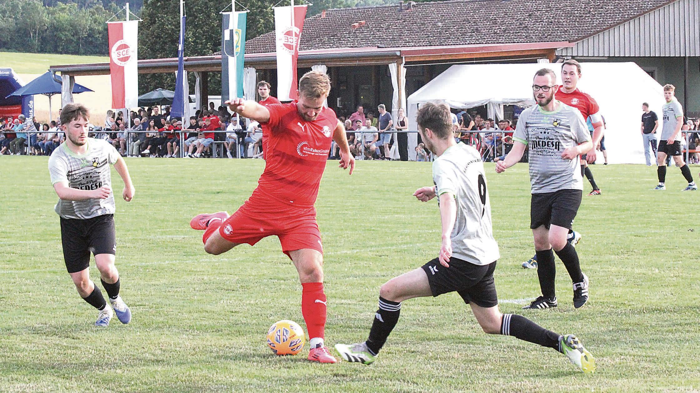 94-Herrenmannschaften-gehen-diese-Saison-im-Fu-ballkreis-Neumarkt-Jura-ins-Pokalrennen