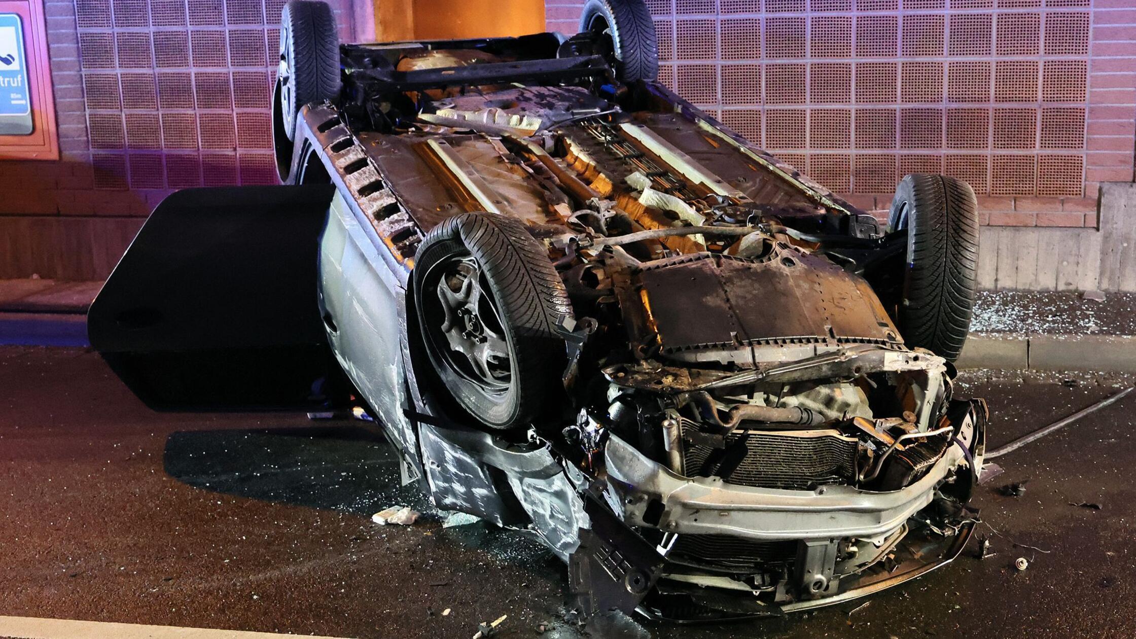 A73-bei-Forchheim-VW-berschl-gt-sich-nach-heftigem-Auffahrunfall-keine-Erinnerungen