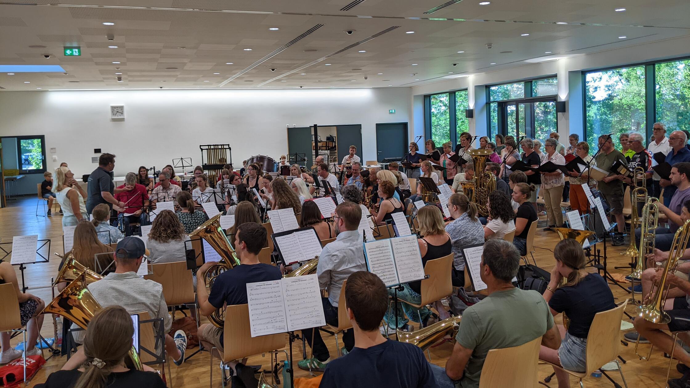 Blasorchester und Volkschor Georgensgmünd proben g