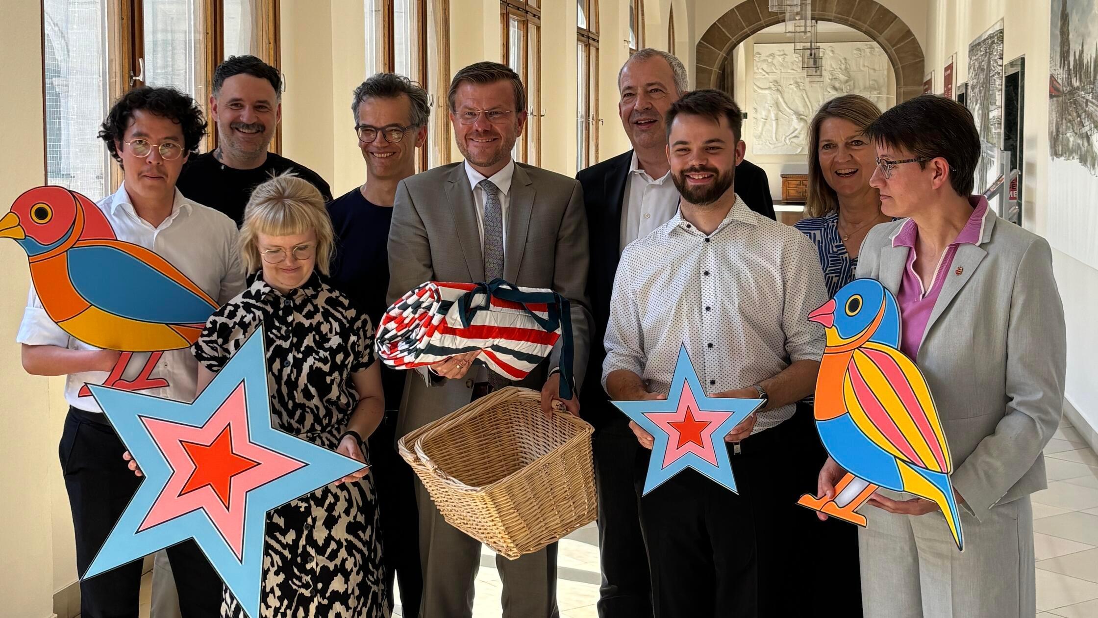 N-rnbergs-gr-ner-Konzertsaal-Das-Programm-von-Klassik-Open-Air-und-Stars-im-Luitpoldhain