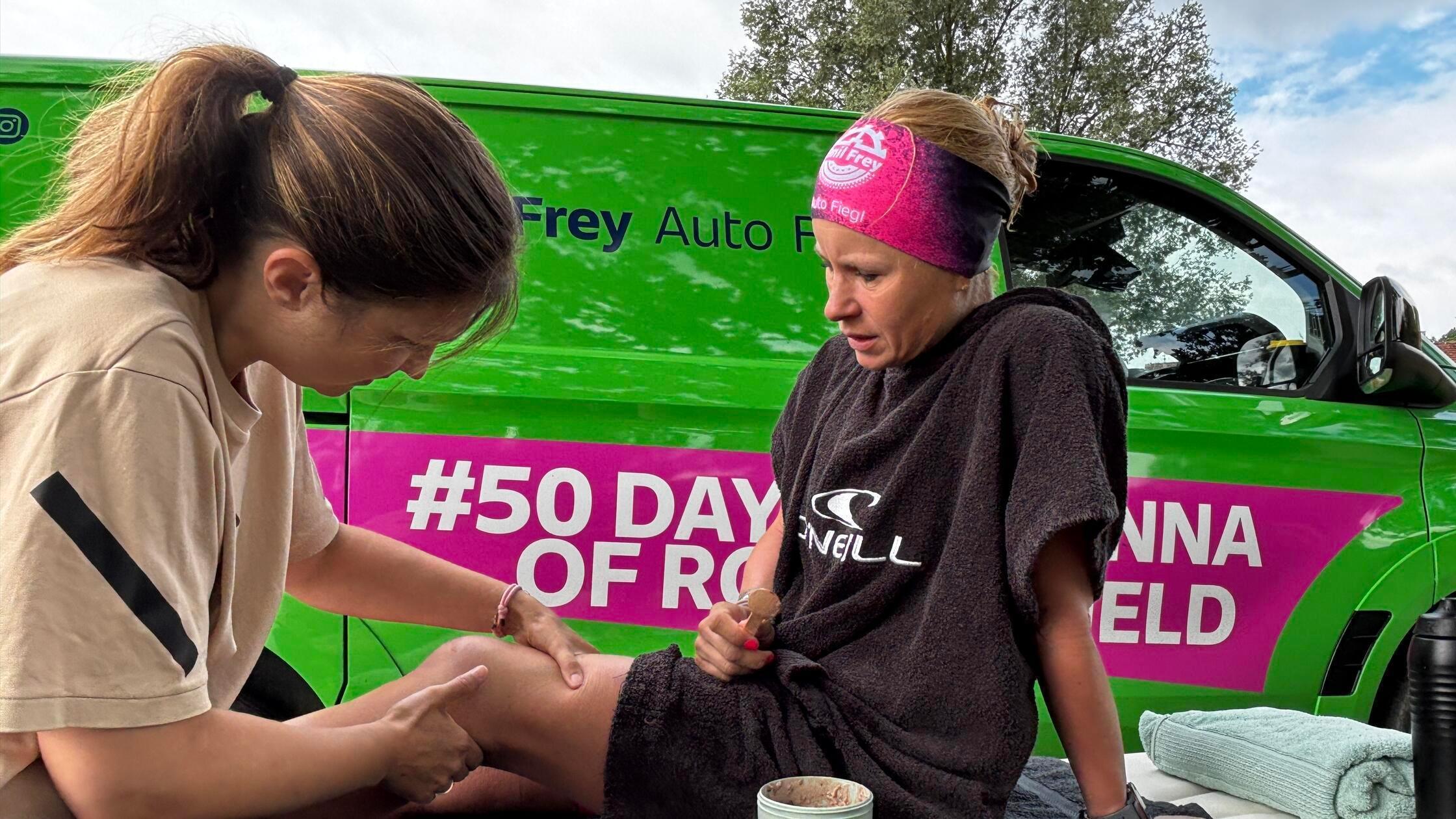 Weltrekord-Versuch-findet-j-hes-Ende-Anna-Held-aus-Franken-muss-Triathlon-Serie-abbrechen