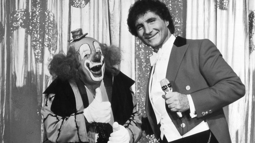 Für Zirkus war er zu haben: Freddy präsentiert mit Charme die Artisten in "Zirkus, Zirkus" - Attraktionen der Manege".